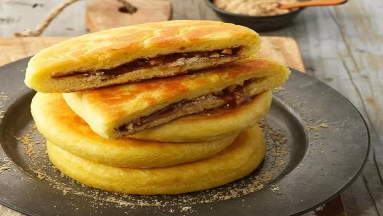 Hotteok nhân đường quế Hàn Quốc – Món bánh ngọt truyền thống mùa đông